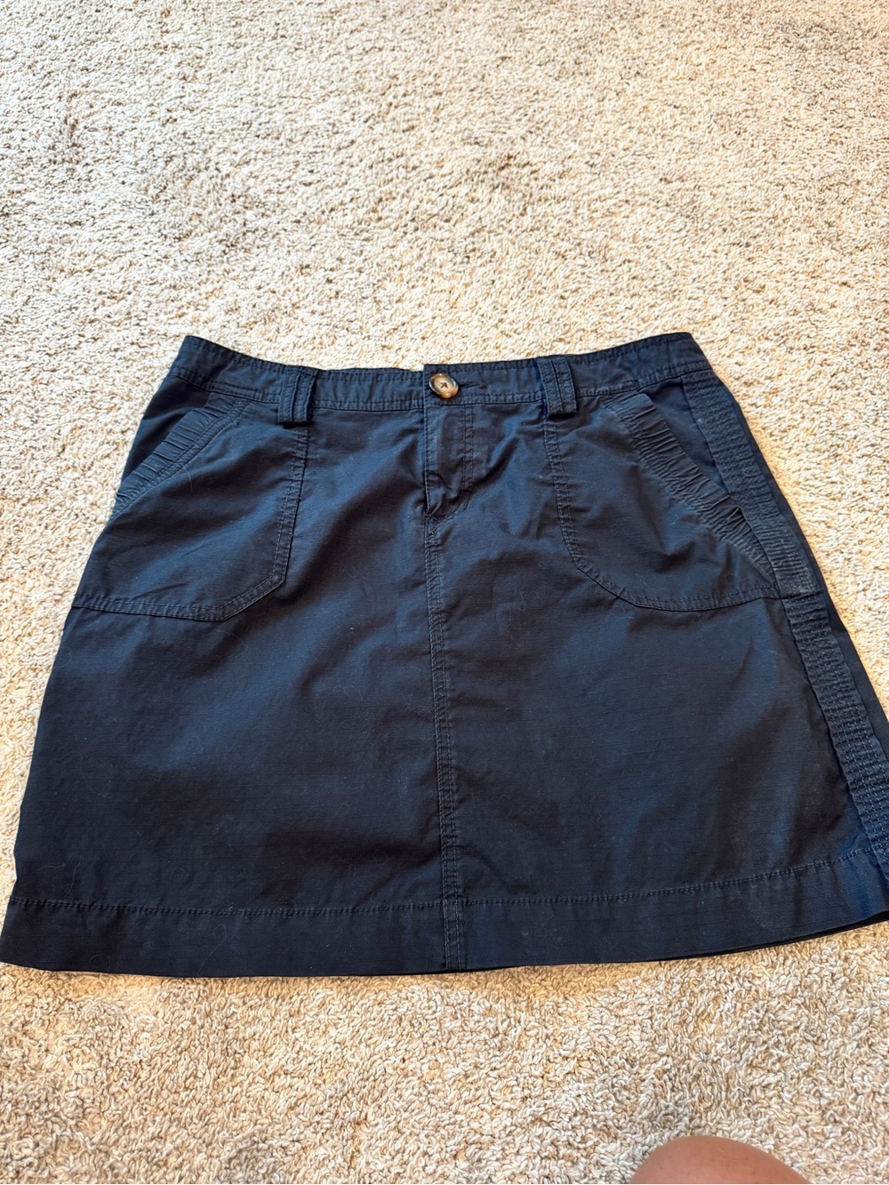 Aventura Black Mini Skirt with Front Pockets